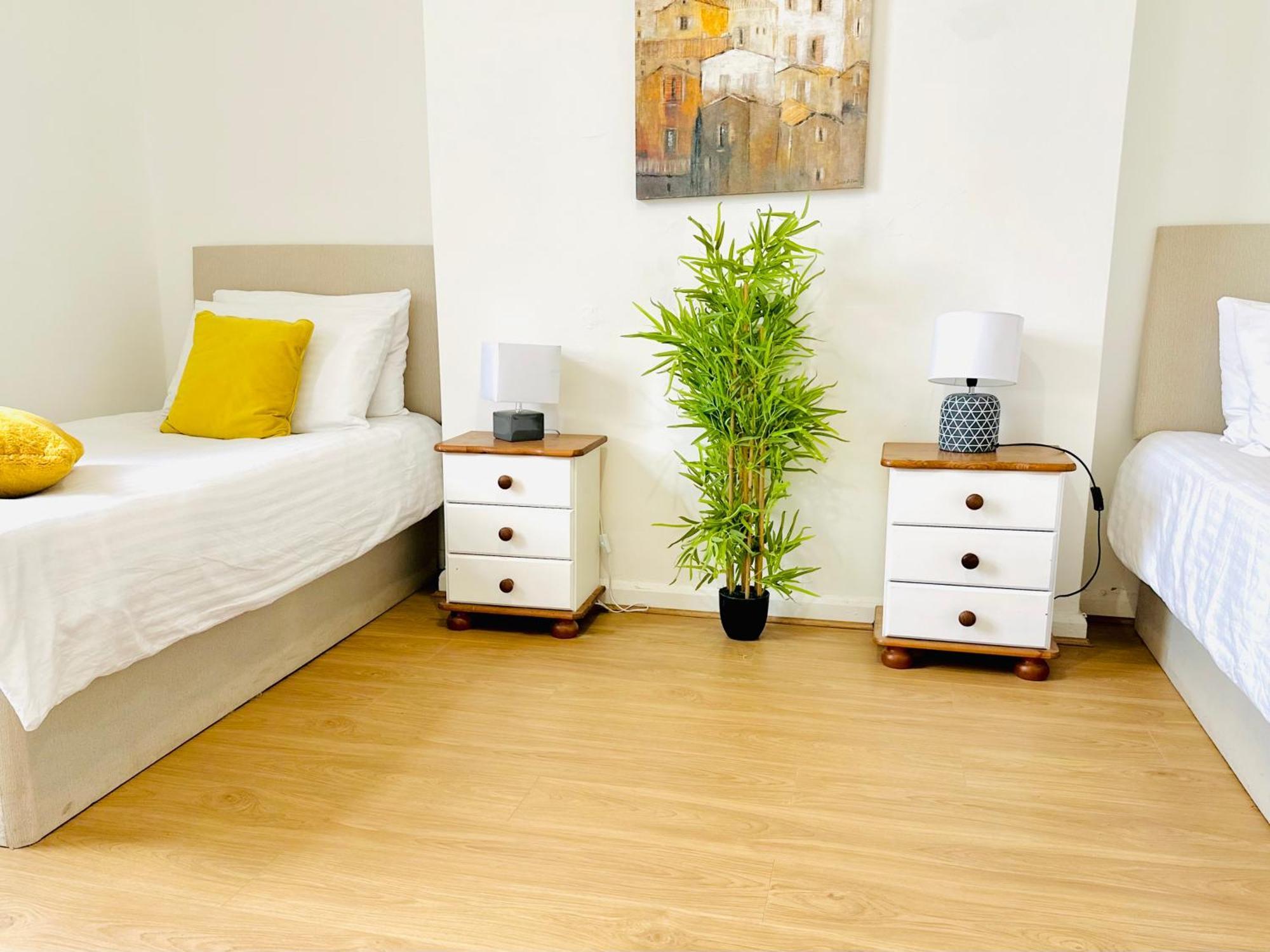 Apartment Brand New Lovely Flats By The Forest Tram Stop In *