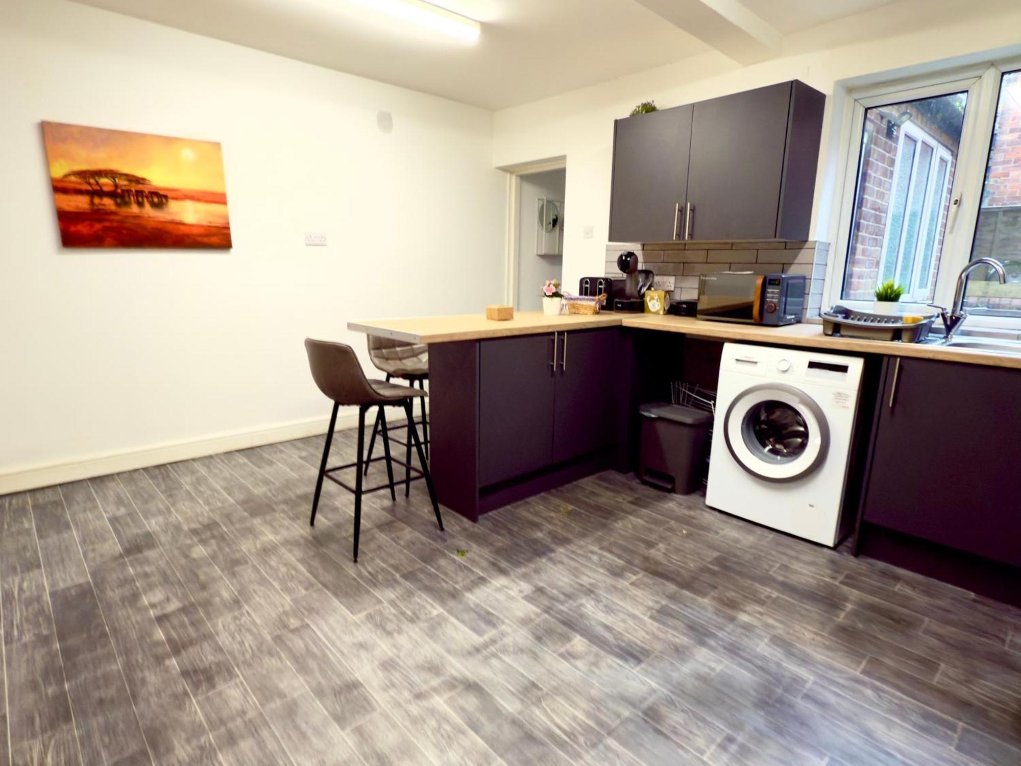 Brand New Lovely Flats By The Forest Tram Stop In Nottingham