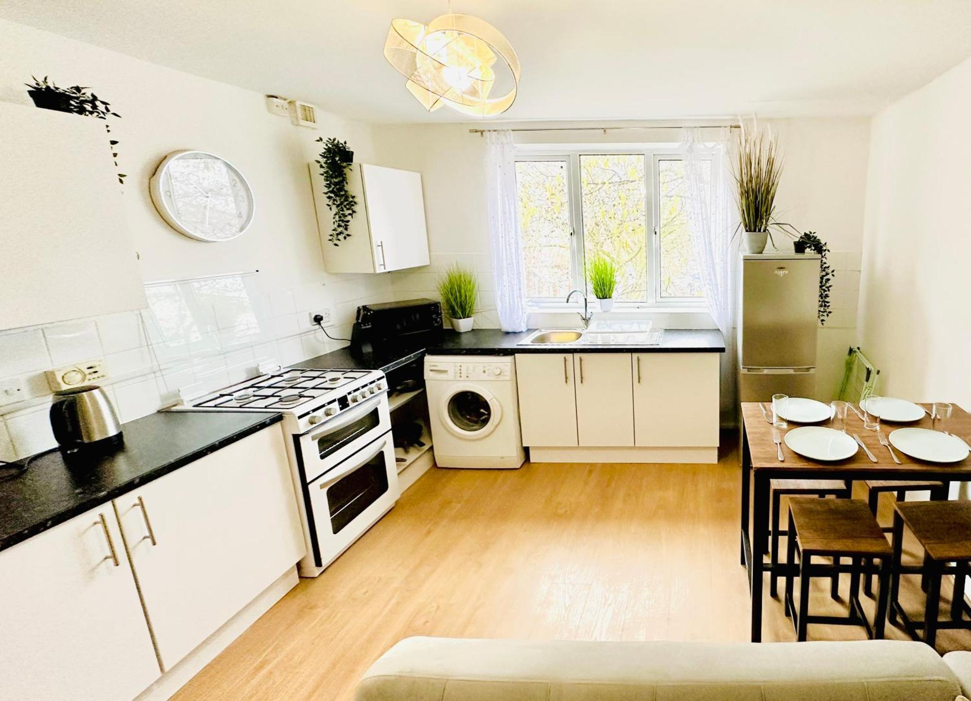 Brand New Lovely Flats By The Forest Tram Stop In * Nottingham