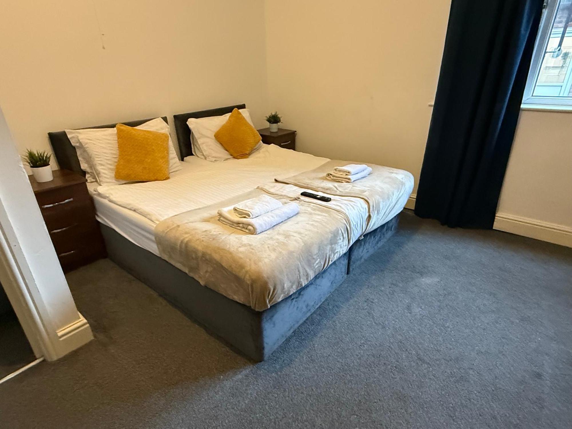 Brand New Lovely Flats By The Forest Tram Stop In Nottingham